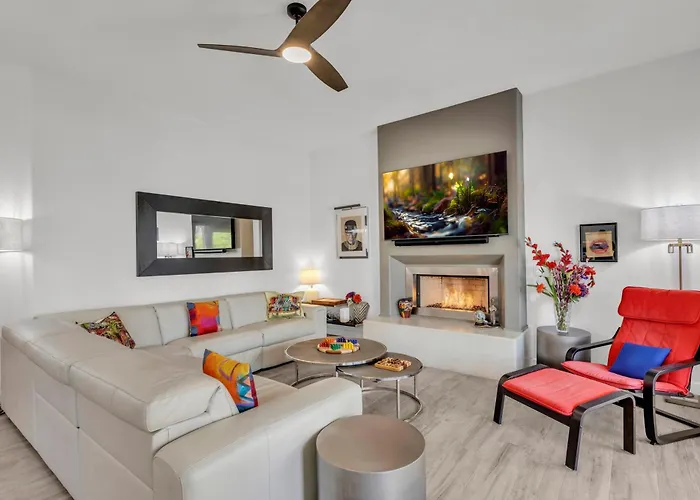 Modern, Upgraded, Resort-style * Chandler