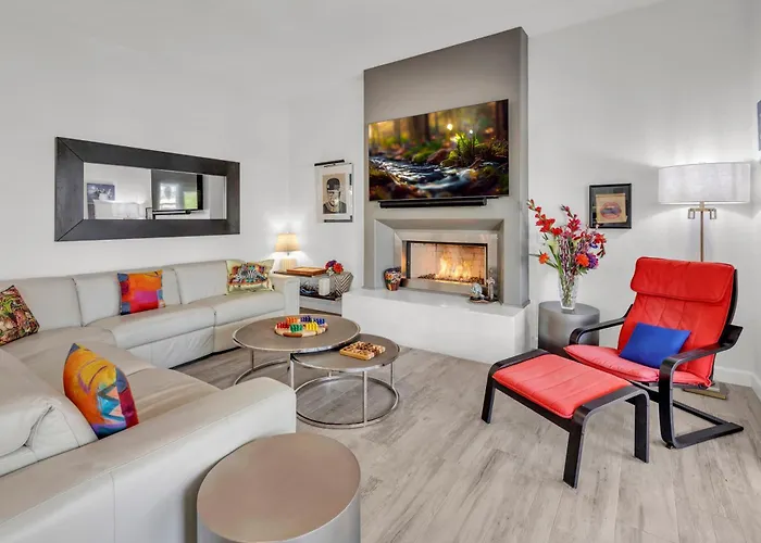 Modern, Upgraded, Resort-style Chandler
